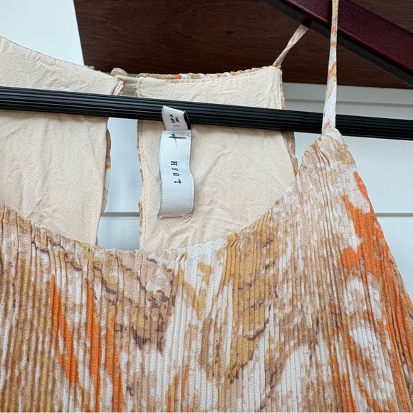 Nordstrom Lush Pleated Flowy Floral Maxi Dress Vacation Summer Easter Dainty S - Picture 3 of 10